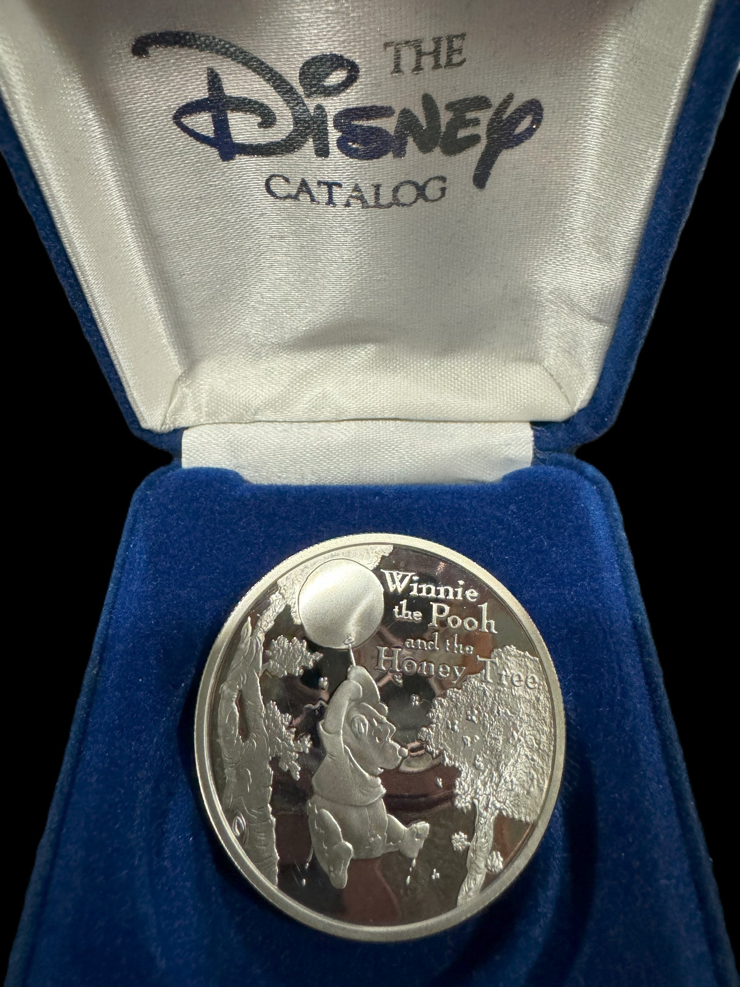 1996 Disney 30th Anniversary Winnie the Pooh 1 oz .999 Silver Coin COA #0520
