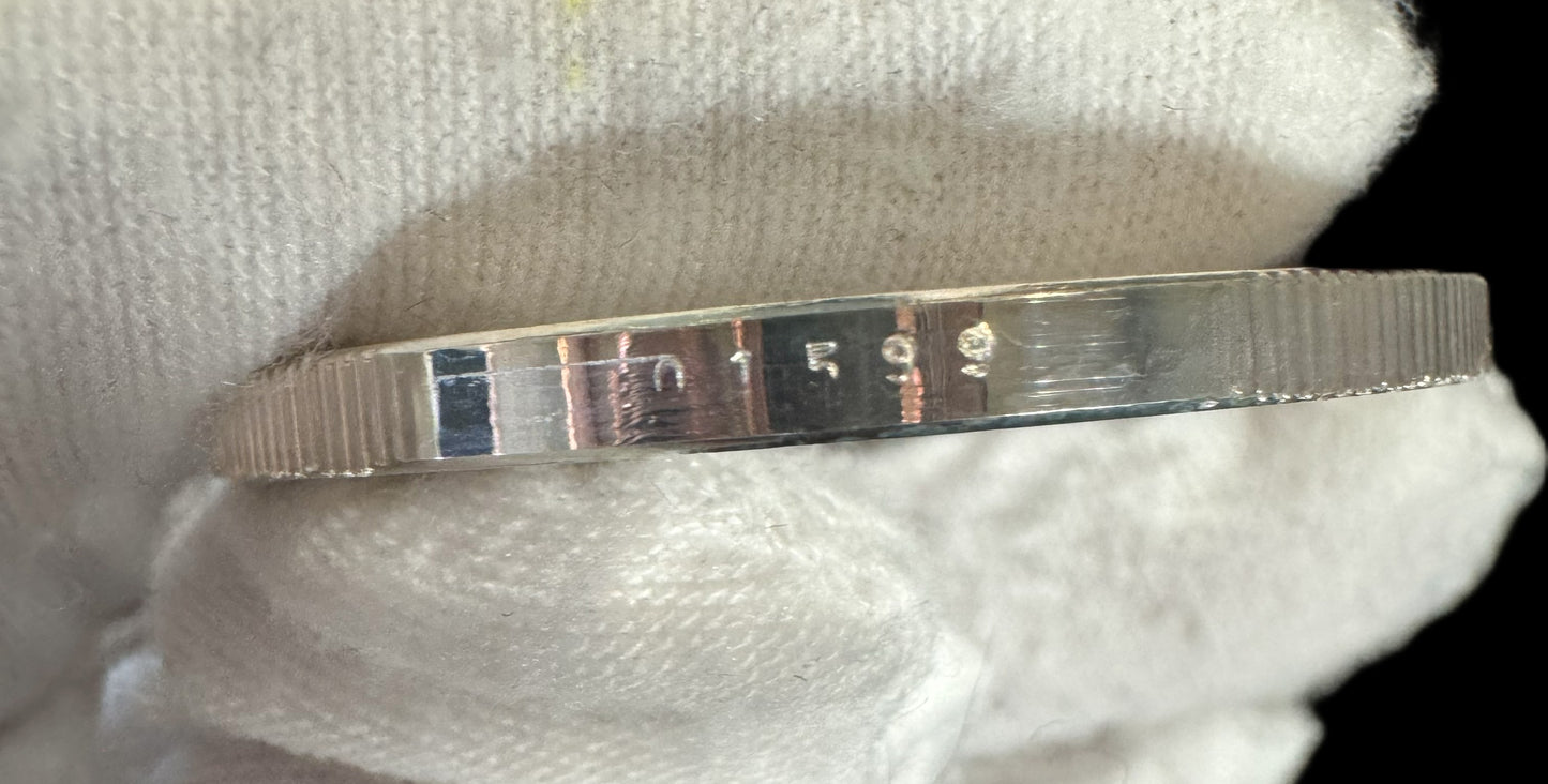 1987 Looney Tunes Bugs Bunny Merry Christmas 1 oz .999 Silver Coin