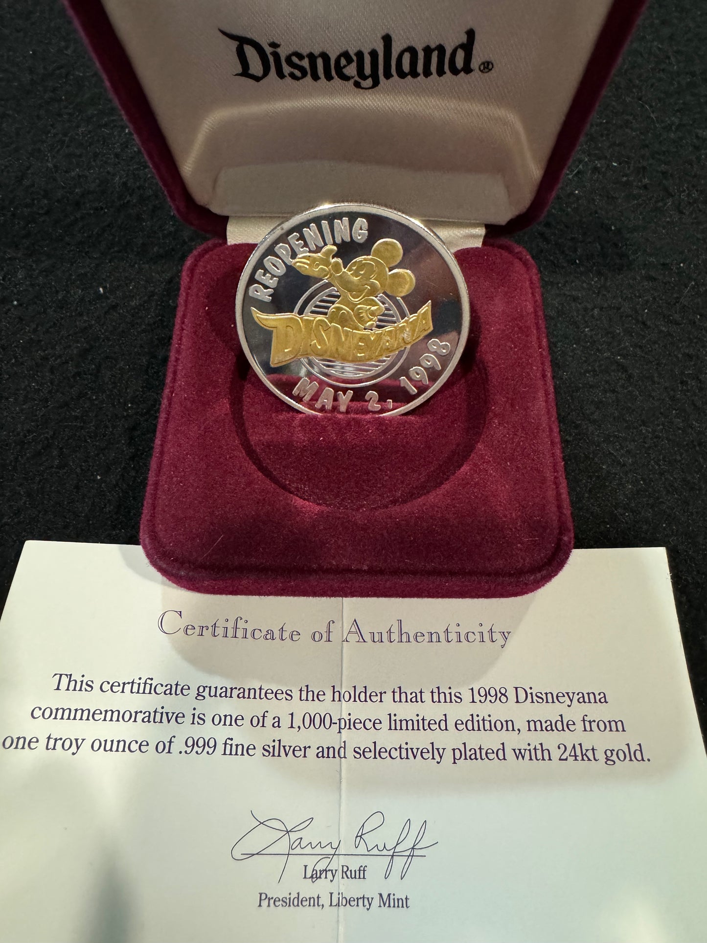 1998 Disneyana Reopening 1 oz .999 Silver Coin w/24K Gold Relief COA #0029